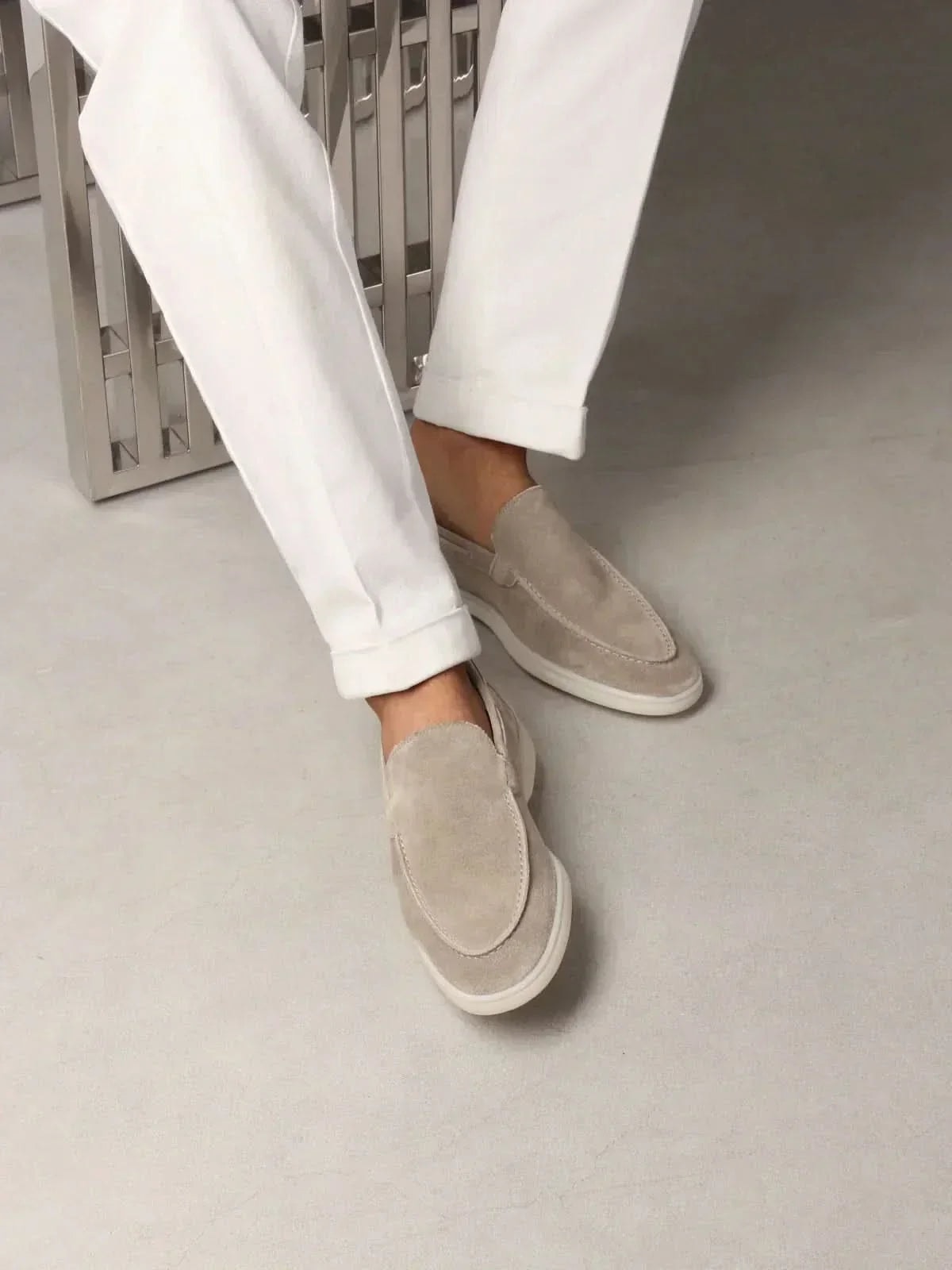 NOVOROPA Mocassino in Camoscio Sfoderato Grigio Chiaro